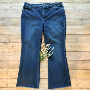Gloria Vanderbilt Slimming Effect Bootcut Jeans 16 Button Flap Pockets High-Rise